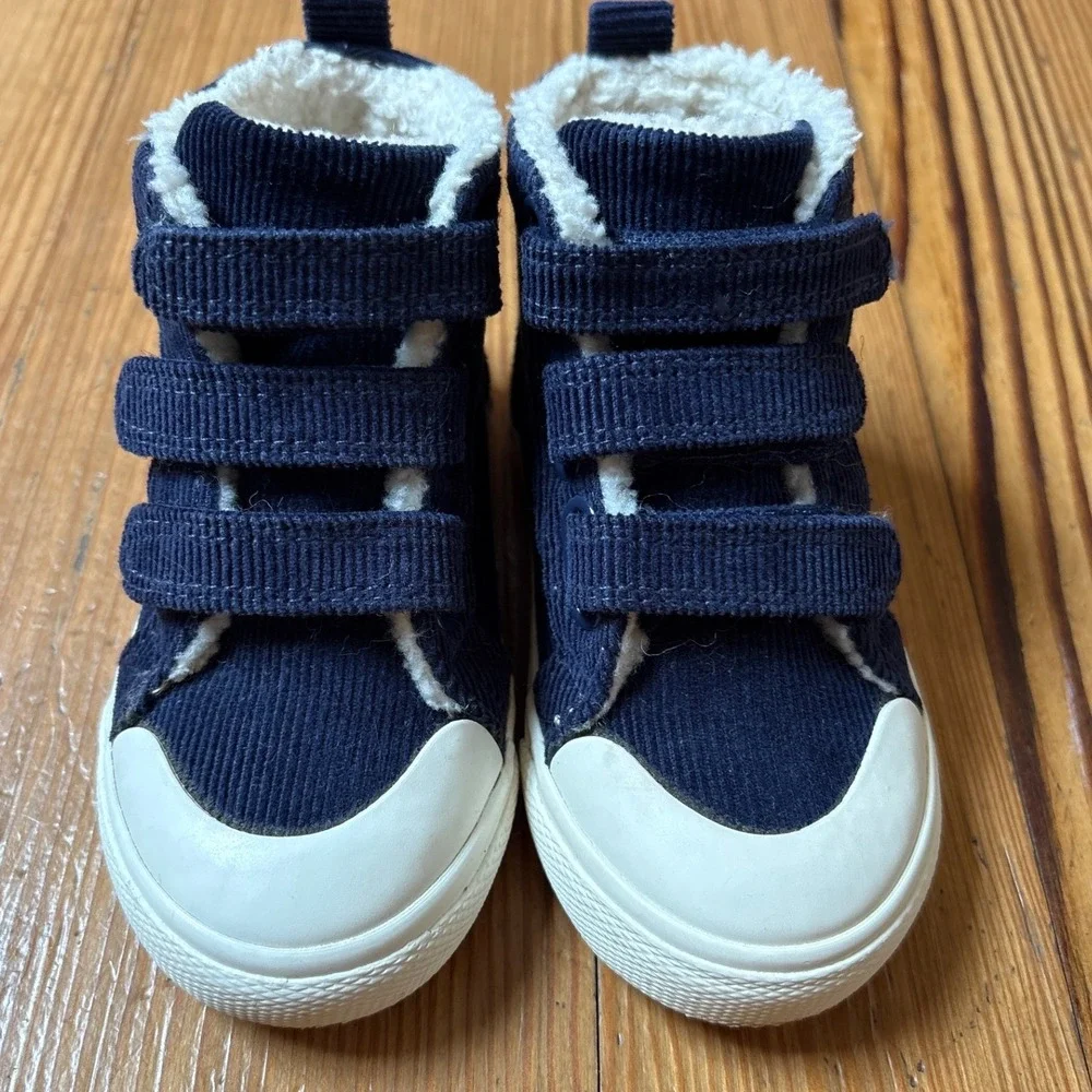 Cat‎ & Jack High Top Sneakers Kids Navy Good Corduroy Sherpa Lined SIZE 6 - Picture 2 of 5
